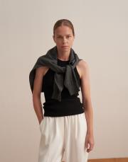 pamuklu halter yaka tişört siyah