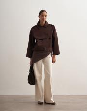 kemer detaylı kısa trençkot kahverengi