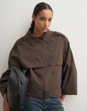 kemer detaylı kısa trençkot koyu haki 5