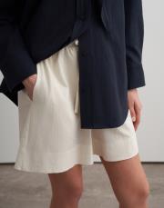 %100 organik koton dokulu şort bej 3